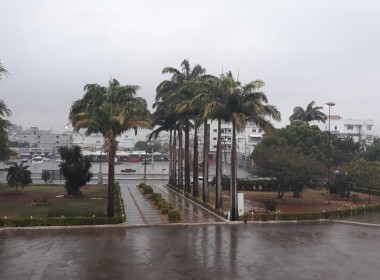 MUITA CHUVA NA CIDADE